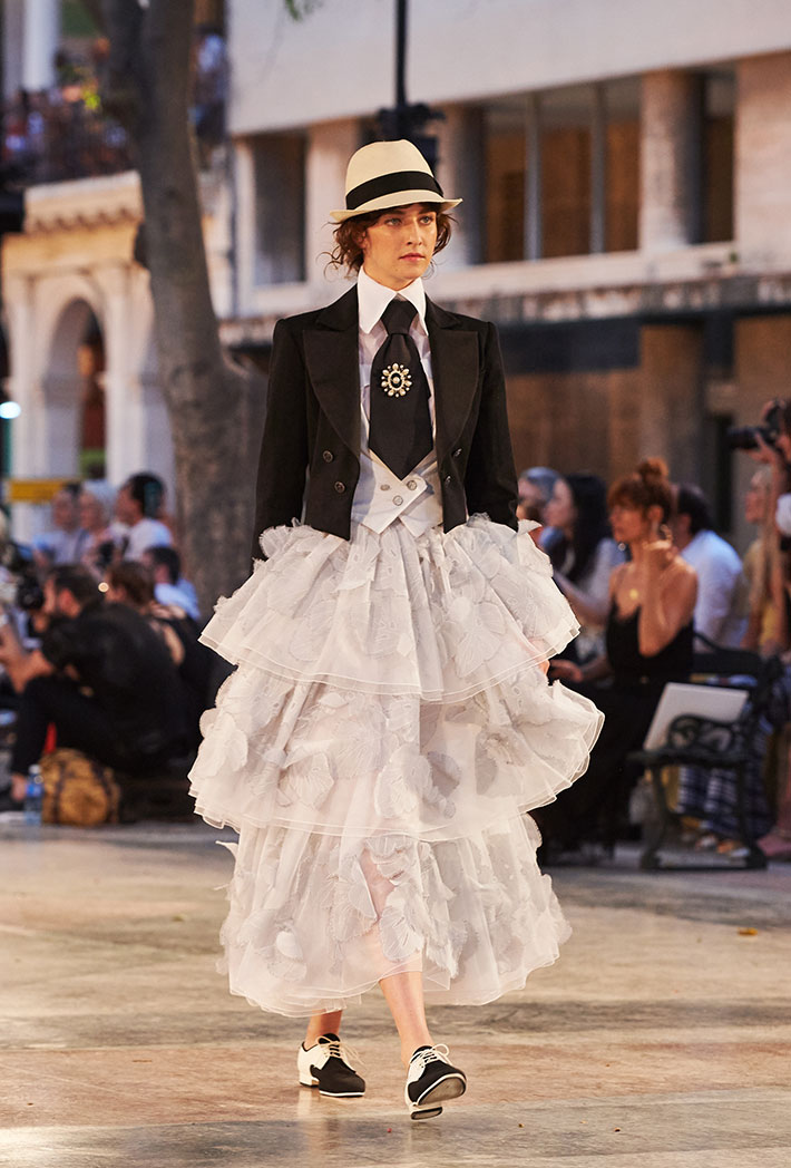 Круизная коллекция Chanel 2016/17 Круизная коллекция Chanel 2016/17