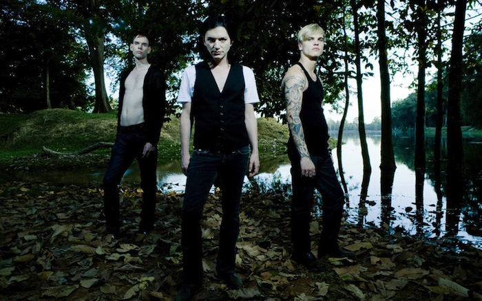 PLACEBO PLACEBO