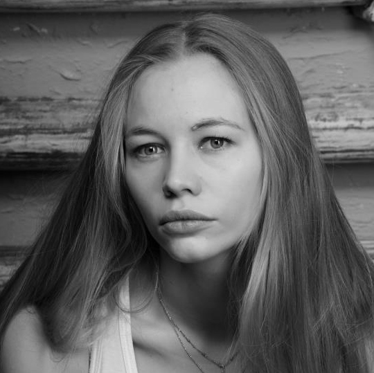 СВЕТЛАНА УСТИНОВА СВЕТЛАНА УСТИНОВА