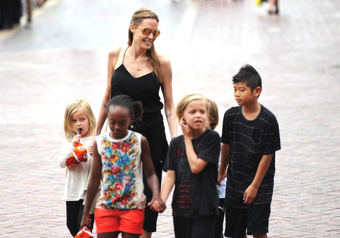 Анджелина Джоли