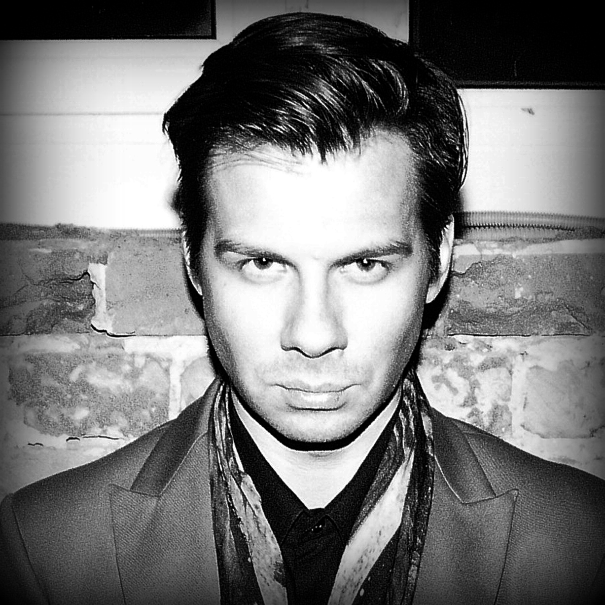 ДМИТРИЙ ЛОГИНОВ