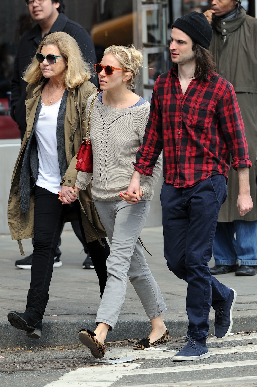 Сиенна Миллер