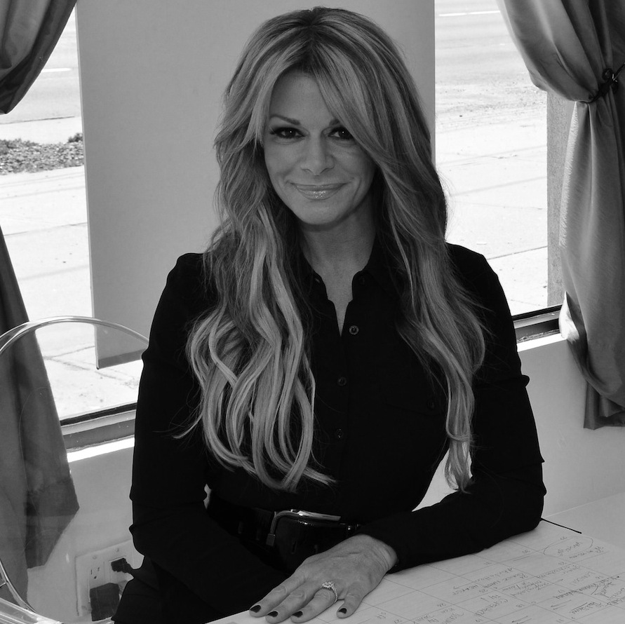 ДАНА КАРУЗО