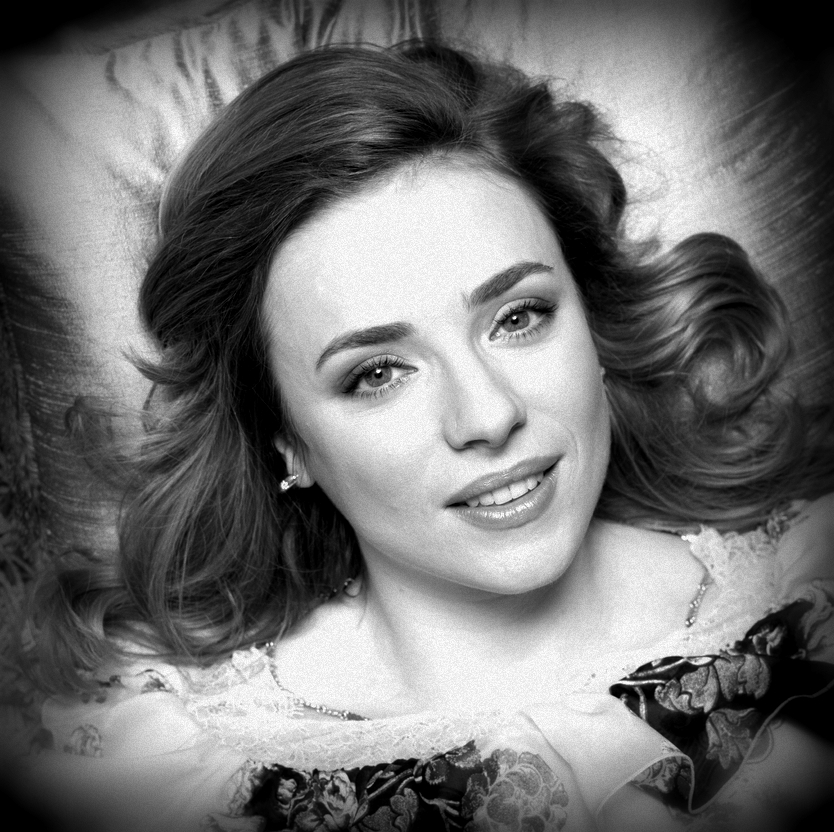 ТУТТА ЛАРСЕН 