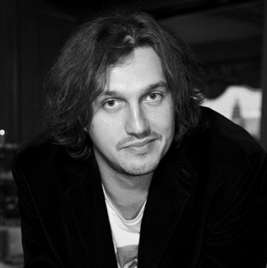 ВИКТОР НАБУТОВ