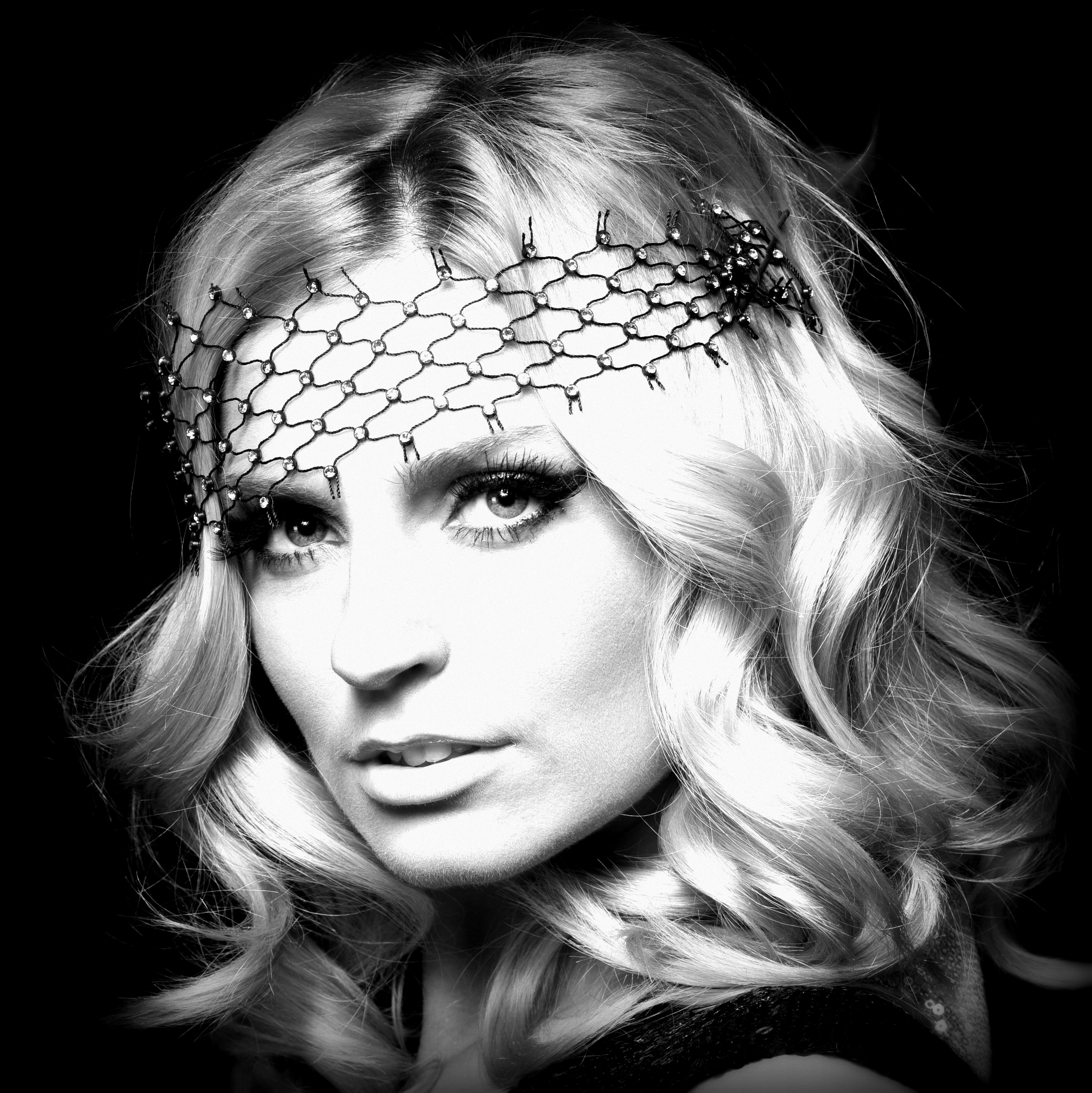 АЛЕКСАНДРА САВЕЛЬЕВА