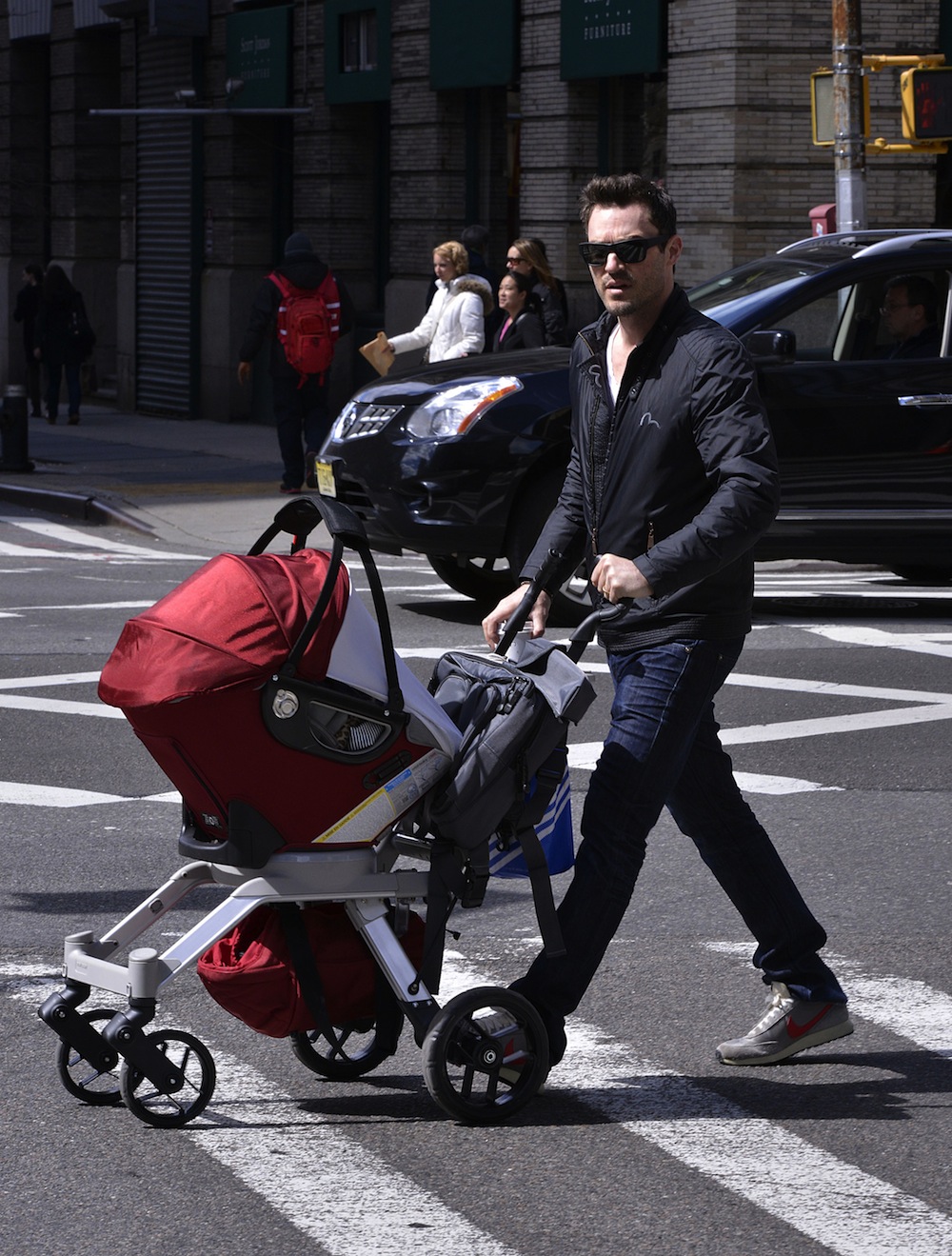 Брайан Остин Грин