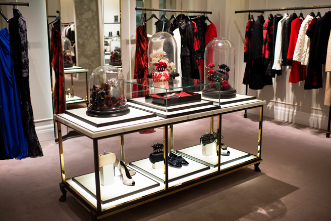 Бутик Alexander McQueen в Третьяковском проезде Бутик Alexander McQueen в Третьяковском проезде