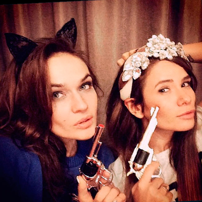 Айза Долматова и Алена Водонаева