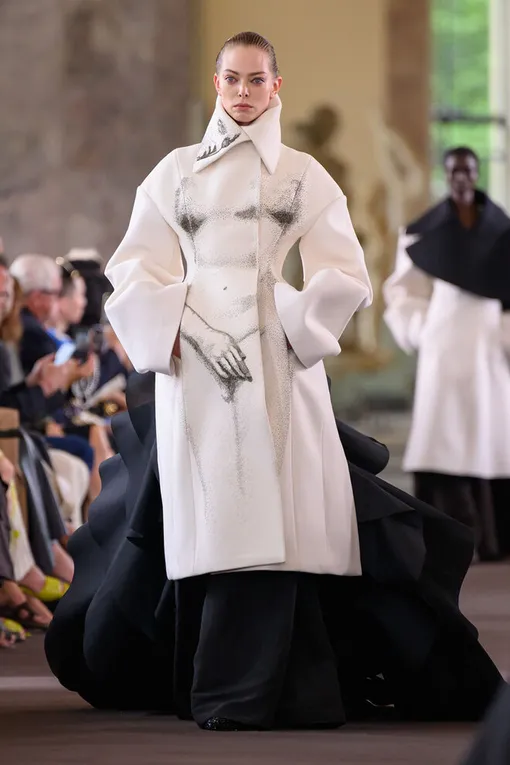 Schiaparelli, коллекция осень-зима 2024 Schiaparelli, коллекция осень-зима 2024