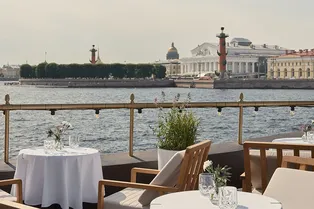 Гид по августовскому Петербургу Гид по августовскому Петербургу