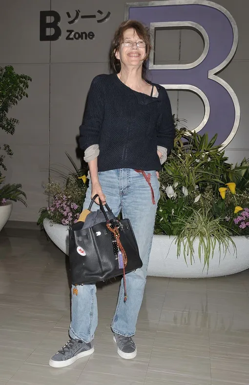 Джейн Биркин с сумкой Birkin в 2011 году
