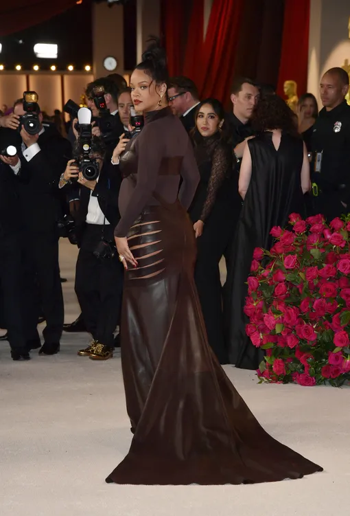 Первый наряд беременной Рианны на церемонии вручения премии «Оскар» 2023 года