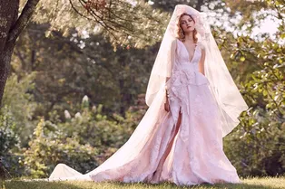 Прекрасная невеста: 16 классических свадебных платьев Marchesa