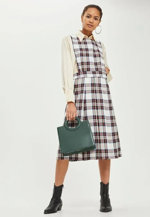 Платье Topshop (Lamoda), 3899 рублей Платье Topshop (Lamoda), 3899 рублей