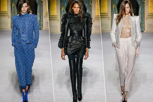 Главный тренд 2018 — пластик: 15 луков Balmain с голографией, ПВХ и пайетками