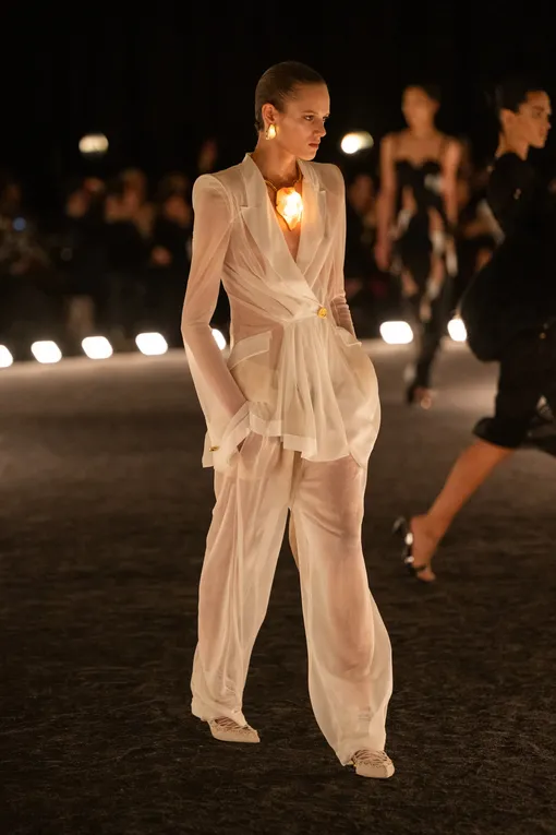 Schiaparelli, весна-лето 2026