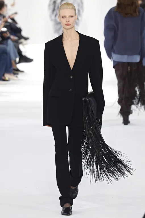 Sportmax, осень-зима 2025/2026 Какие вещи с бахромой в моде