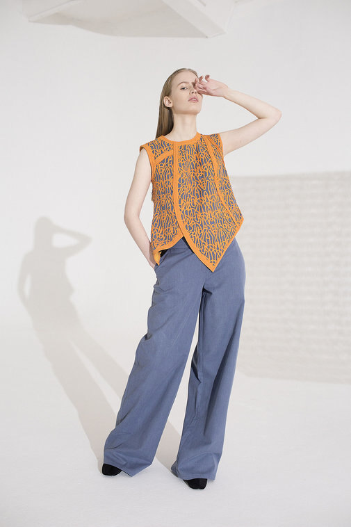 Топ и брюки Helen Stracta с авторским орнаментом, лазерная резка и вышивка — 22 800 рублей