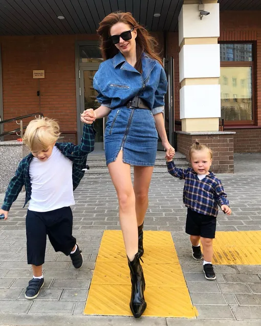 Юлия Прудько с детьми