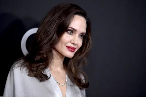 Анджелина Джоли пытается вернуть здоровье, которое подорвалось после развода
