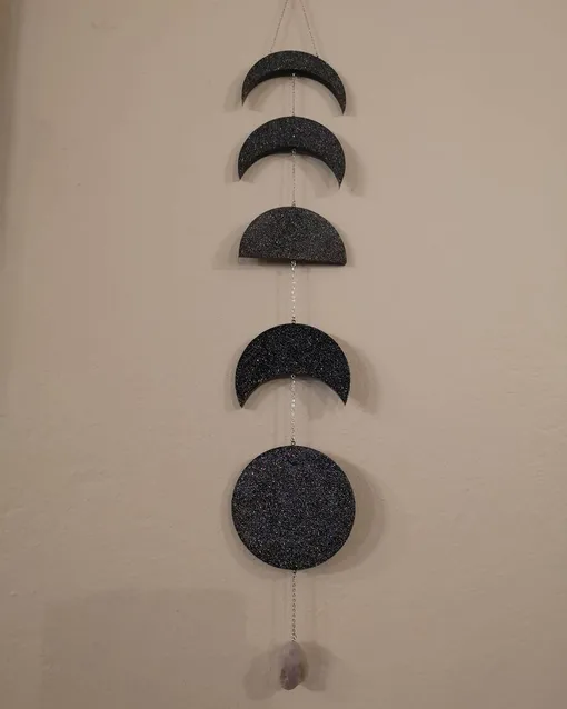 Лунный декор на стену
