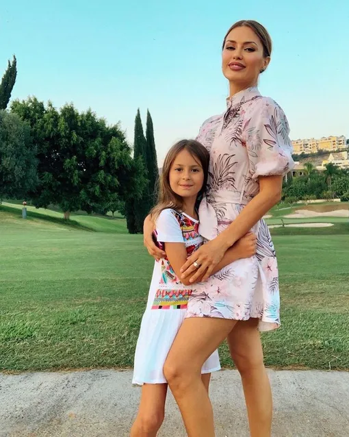 Виктория Боня с дочерью