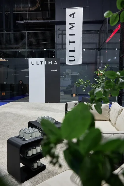 Лаунж-зона Ultima Яндекс Go на Кубке Росконгресса по паделу Лаунж-зона Ultima Яндекс Go на Кубке Росконгресса по паделу