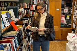 Медленное чтение: что это такое и почему оно стало новой формой заботы о себе
