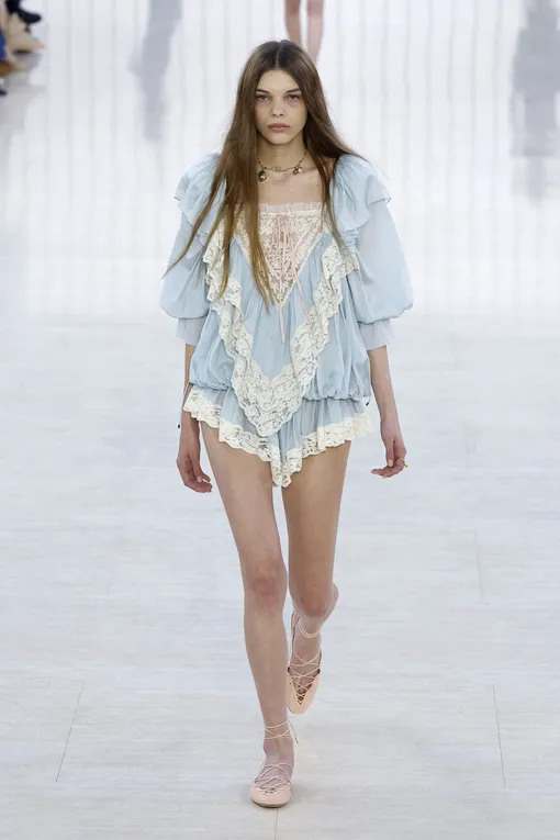Chloe, весна-лето 2025 Chloe, весна-лето 2025