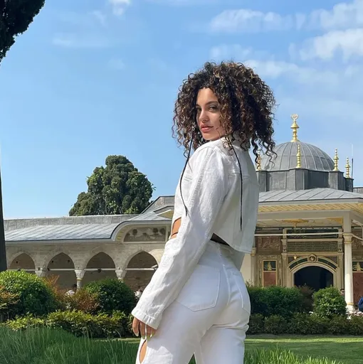 Дилара Зинатуллина Дилара Зинатуллина
