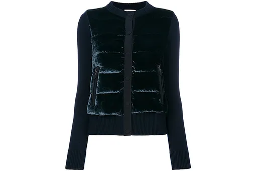 Moncler, 58 200 рублей Moncler, 58 200 рублей