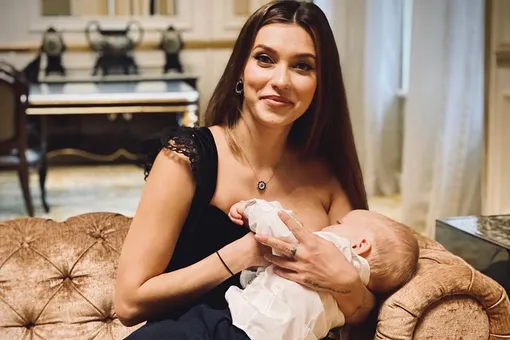 Регина Тодоренко не стесняется показывать интимные моменты материнства