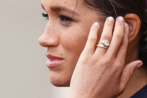 Меган Маркл добавила в обручальное кольцо новые бриллианты