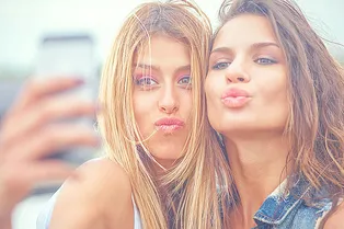 Несравненно прекрасна: как перестать сравнивать себя с другими и зачем это нужно Несравненно прекрасна: как перестать сравнивать себя с другими и зачем это нужно