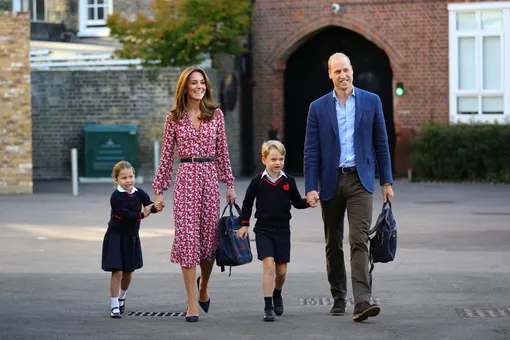 Кейт Миддлтон и принц Уильям с детьми в 2019 году