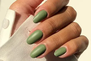 11 идей матового дизайна для ногтей, которые будут актуальны осенью-2025 11 идей матового дизайна для ногтей, которые будут актуальны осенью-2025