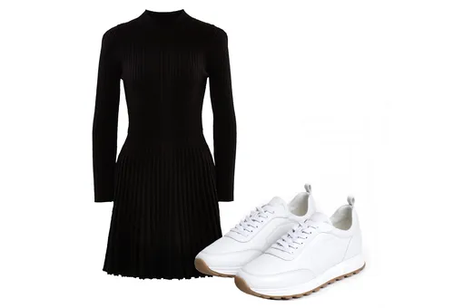 Платье — лапша + белые кроссовки