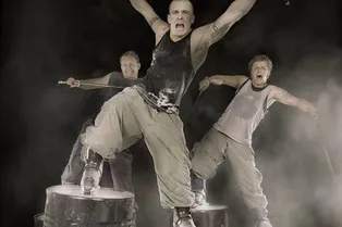 Шоу. STOMP Шоу. STOMP