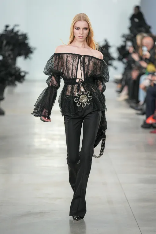 Blumarine, осень-зима 2025/2026