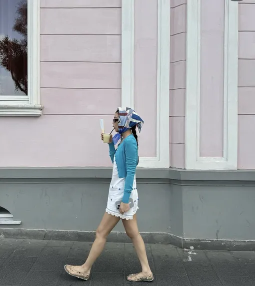 Дженни Дженни