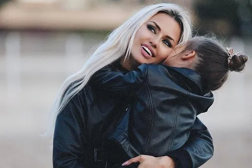 Виктория Боня опубликовала трогательный снимок с дочерью