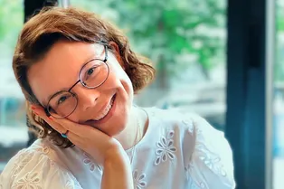 «Сегодня он вас содержит, а завтра нет»: молодая жена Евгения Петросяна посоветовала женщинам в браке рассчитывать только на себя