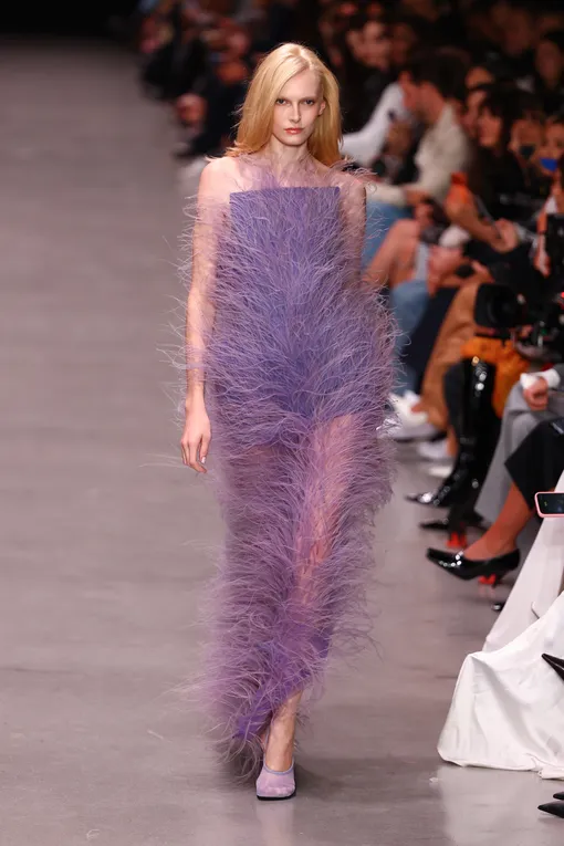 Stella McCartney, весна-лето 2025