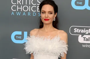 8 самых горячих голливудских актрис старше 45 лет