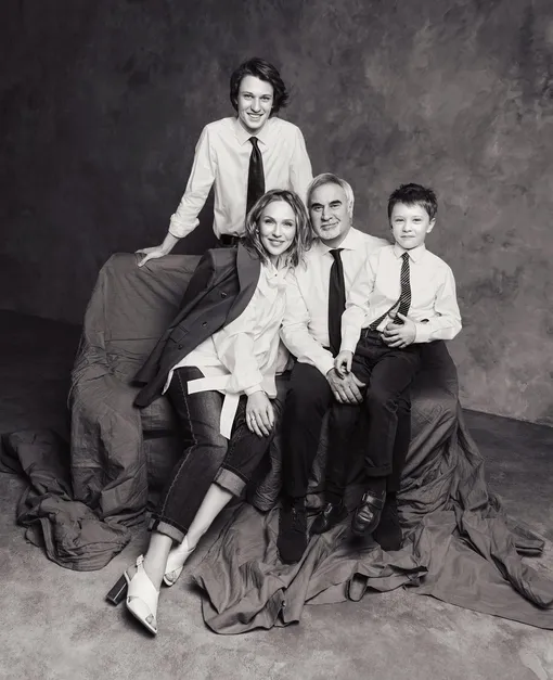 Альбина Джанабаева и Валерий Меладзе с детьми