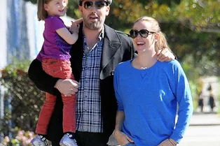 Вопрос недели: Стоит ли мужчинам брать отпуск по уходу за ребенком? Вопрос недели: Стоит ли мужчинам брать отпуск по уходу за ребенком?