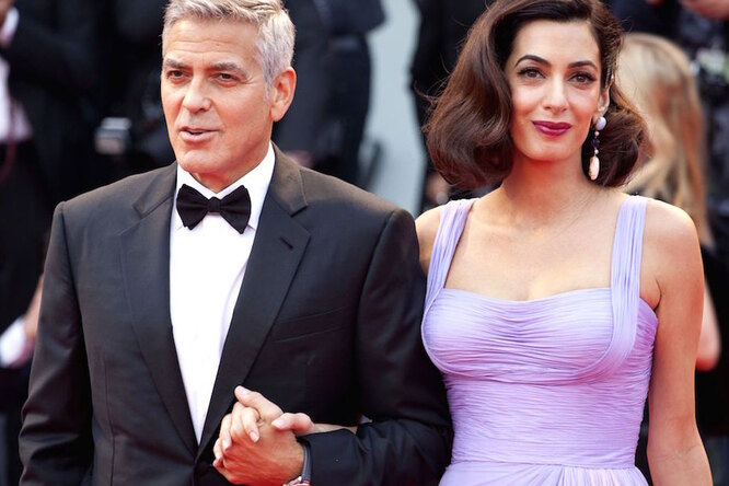 Амаль Клуни рассказала о первых словах двойняшек и об отказе от вредных привычек