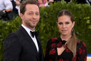 Дарья Жукова отметила католическое Рождество с детьми и Дереком Бласбергом Дарья Жукова отметила католическое Рождество с детьми и Дереком Бласбергом