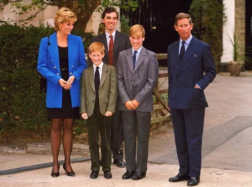 Принцесса Диана, принц Чарльз и их дети Уильям и Гарри